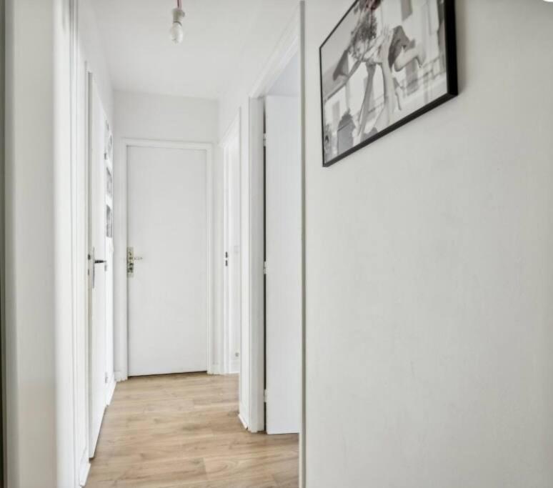 Paris : Appartement Familial Avec Parking Prive Clichy Exterior foto